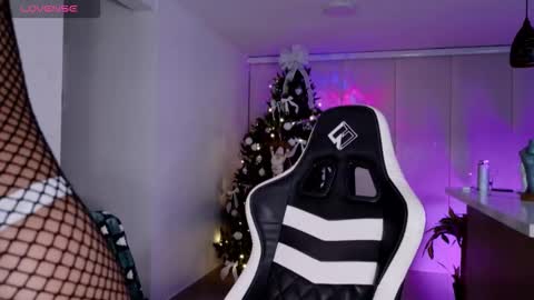 leah_cute3 online show from January 10, 4:50 am