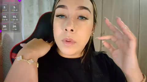 leah online show from April 12, 9:28 pm