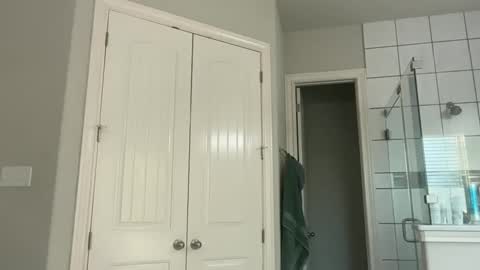 leanneluxecouple online show from September 27, 1:07 pm