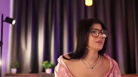 Lea online show from February 21, 9:54 am