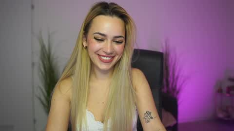 LegallyBlonde18 online show from April 8, 6:21 pm