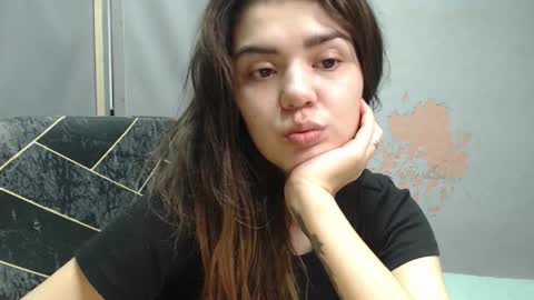 Liya online show from November 18, 4:46 am