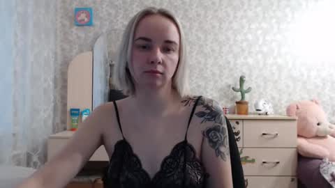 leggywily25 online show from December 12, 10:24 am