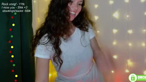 hey Im Leia and I love rock  online show from July 26, 7:54 pm