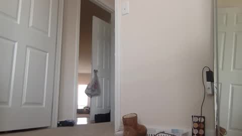 Alexia L. online show from April 13, 3:57 pm