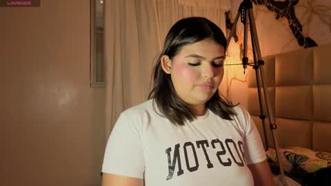 Lia online show from April 6, 7:15 pm