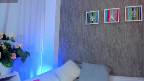 liaa turner  online show from February 4, 8:56 pm