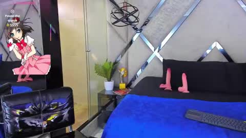 ---Liah--- online show from December 17, 9:30 pm