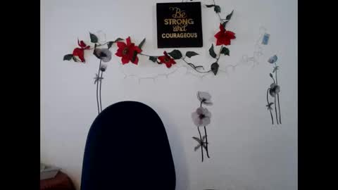 Lia Miller online show from December 3, 12:16 pm