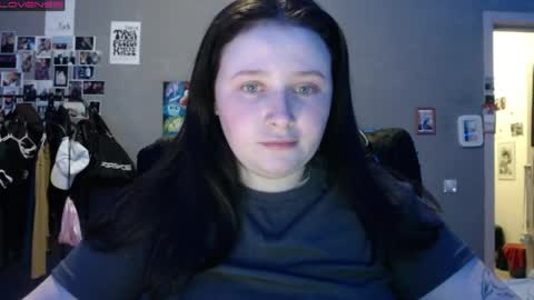 light_lunaa online show from April 11, 3:27 pm