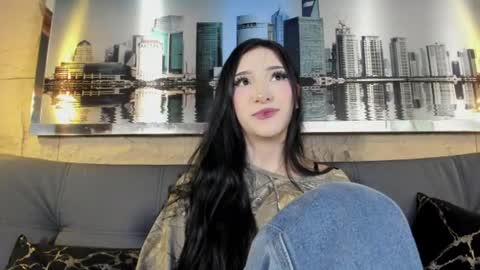 Liilyrose online show from June 30, 10:26 am