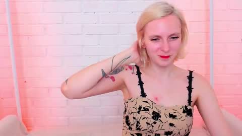 likilip online show from February 18, 1:38 am