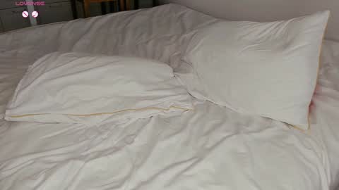 Lilith Nickol online show from March 4, 2:23 pm