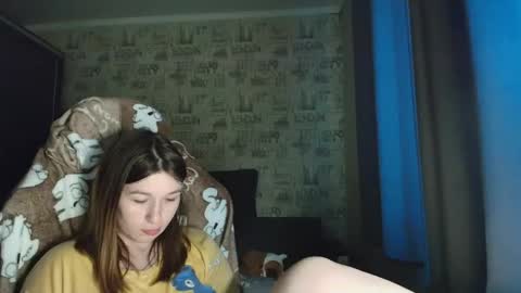 liliawoolf online show from April 9, 3:17 pm