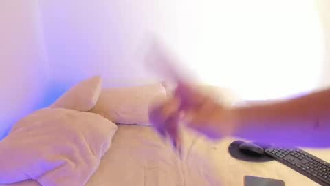 Lilith Salvatore online show from March 28, 1:05 am