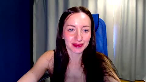 Lily online show from June 8, 8:37 am