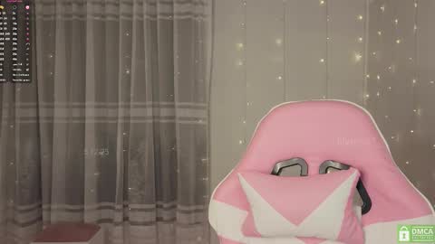 You can call me Li ... online show from December 5, 7:04 pm