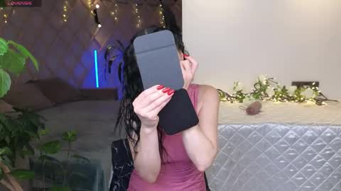lina_flore online show from June 8, 9:25 pm