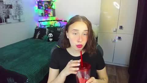 Lina online show from March 6, 10:49 pm