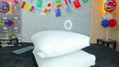  LINDA  online show from June 27, 11:44 am