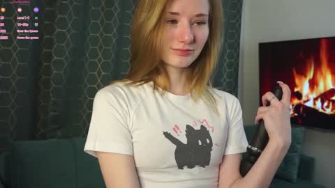 Elvina online show from December 7, 3:36 am