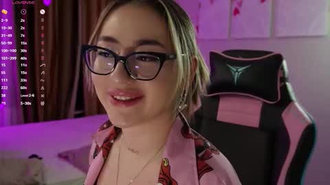   LISA   online show from February 22, 5:25 pm