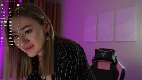   LISA   online show from February 7, 5:28 pm