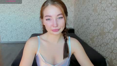 lissa_cristal_ online show from October 17, 9:45 am