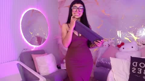 Paulette online show from April 19, 4:01 am