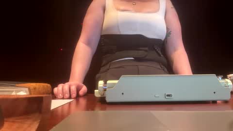 littlemissmee online show from March 9, 7:44 am