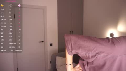 Elza online show from February 3, 7:40 pm