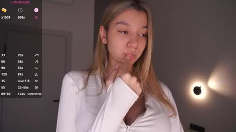 Elza online show from February 18, 7:13 pm