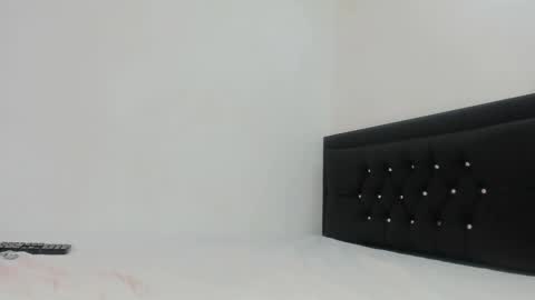 lola_lover20 online show from February 13, 10:11 pm