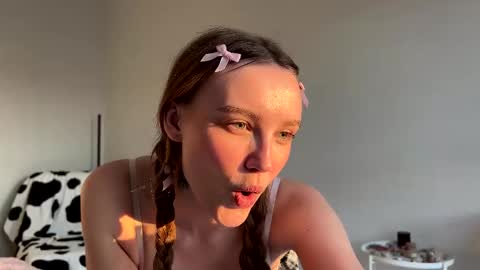 lolaatate online show from March 11, 3:14 pm