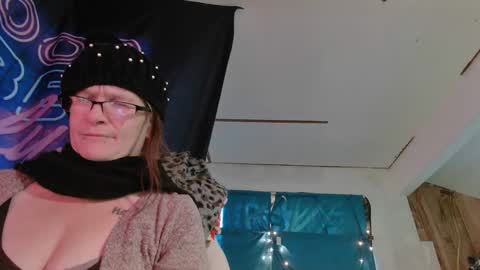 Londoncashmere69  online show from December 8, 6:50 pm