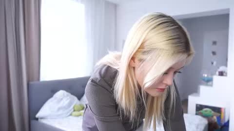 Lora online show from February 21, 6:36 am