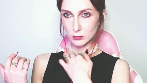 Lora  online show from April 1, 1:39 am