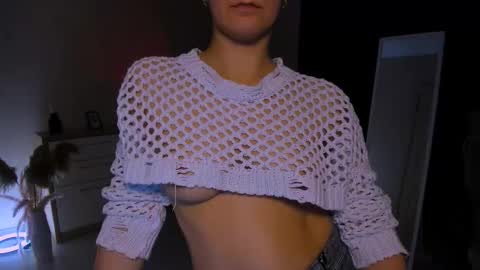 Louisa online show from February 4, 9:01 am