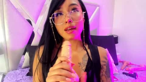 louise_taylorr online show from February 24, 5:31 pm