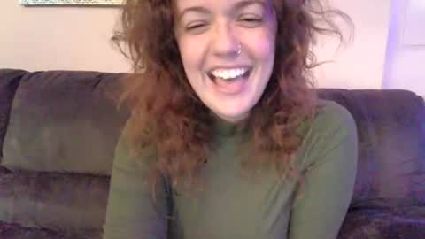 Connie Rae online show from October 3, 3:00 am