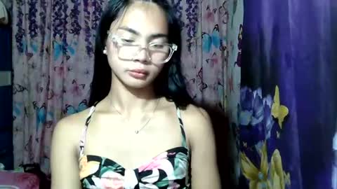 loving_rhean online show from August 7, 12:45 pm