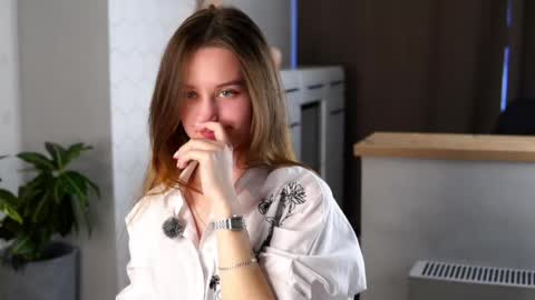 Amelia online show from April 3, 12:14 pm