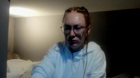 lucky_licky20 online show from March 14, 4:57 am