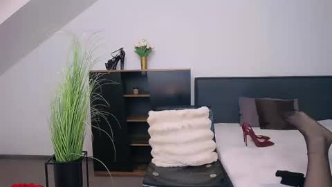 Stacy online show from June 16, 9:21 am