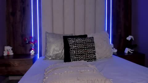 Lucy online show from April 9, 6:19 am