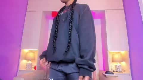 Lu online show from March 12, 4:30 am