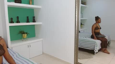 Lu online show from February 7, 10:02 pm