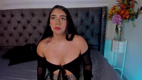 luna_cute14 online show from March 25, 10:01 pm