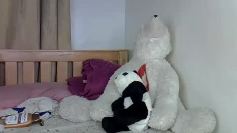 maskedmalkia online show from March 2, 1:38 am