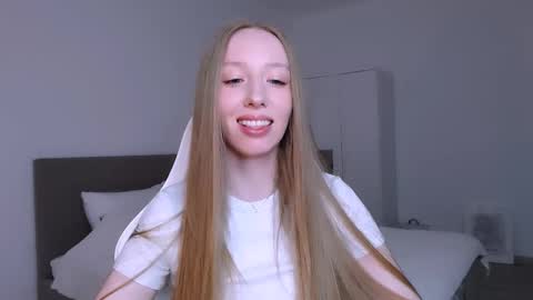 Luna online show from March 4, 9:32 pm